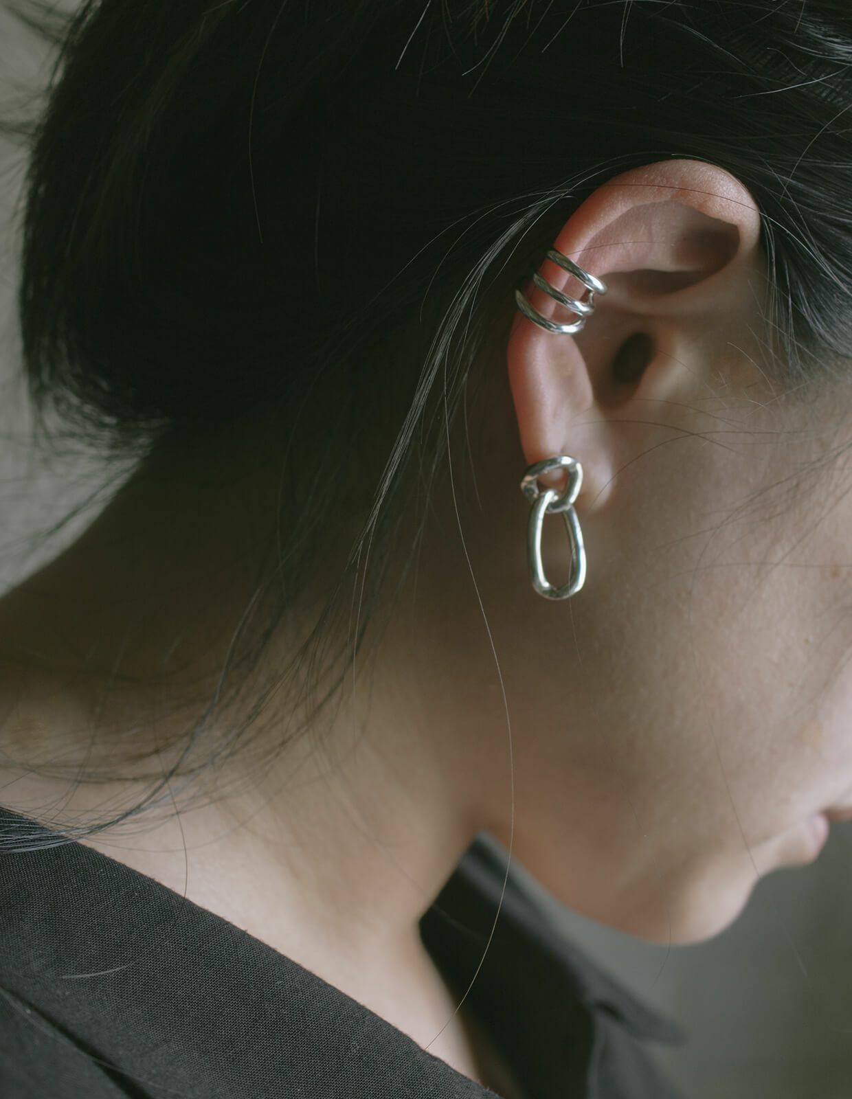 イヤーカフシンプルレディースシルバー925ノンホールピアスピアリング大ぶり【RHENEレーネ】18kゴールド仕上げイヤリングSilver925金属アレルギー対応片耳用フックピアスカジュアルフォーマルおしゃれ