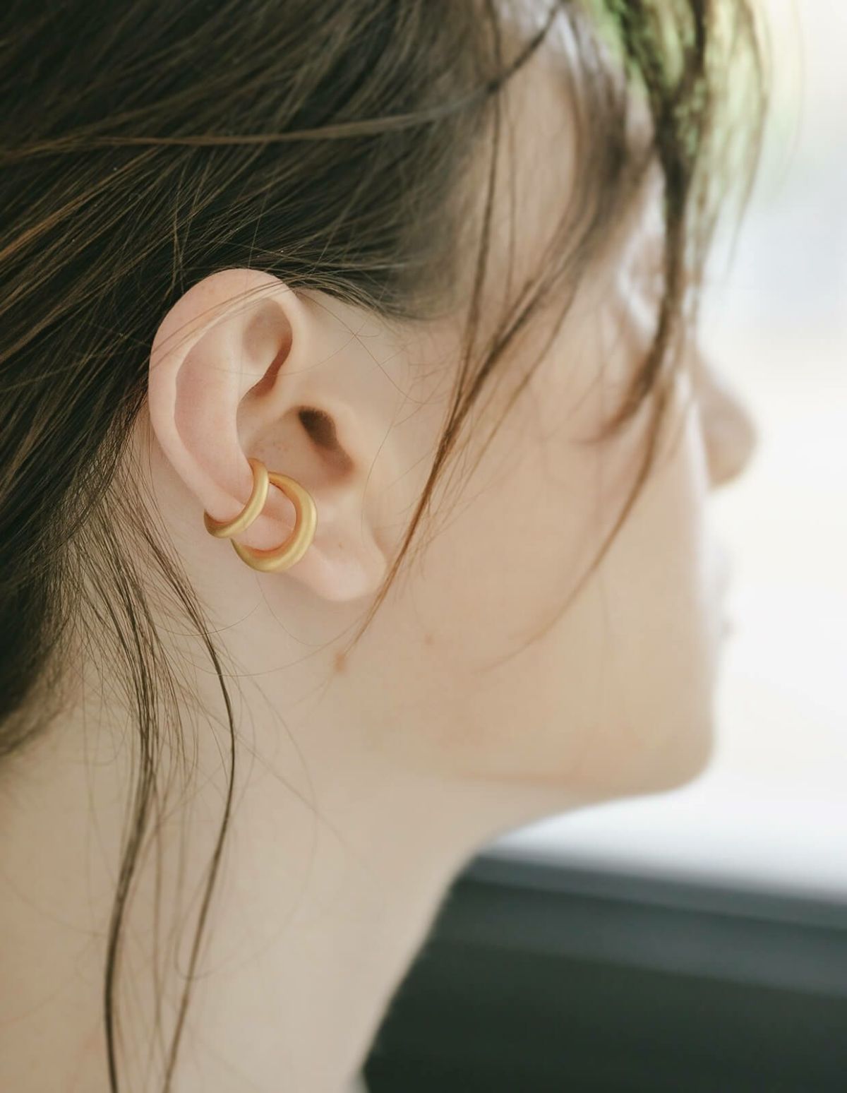 イヤーカフシンプルレディースシルバー925ノンホールピアスピアリング大ぶり【RHENEレーネ】18kゴールド仕上げイヤリングSilver925金属アレルギー対応片耳用フックピアスカジュアルフォーマルおしゃれ