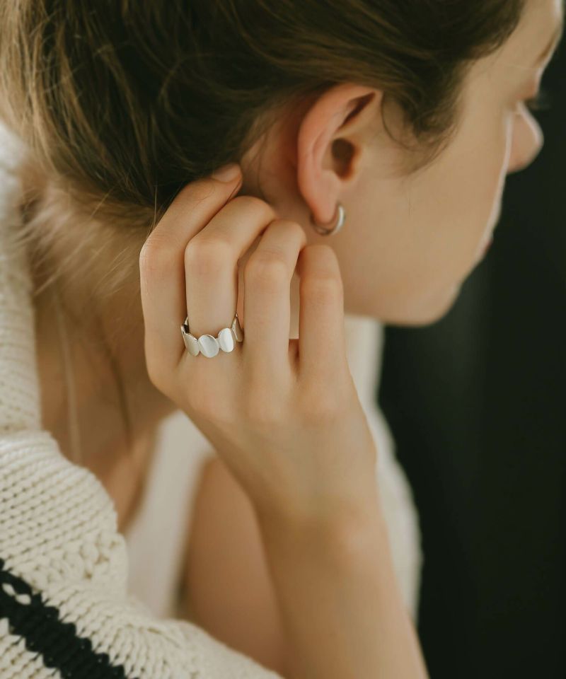 オーバルドットリング指輪レディースシルバーk18仕上げ【amalia-ringアマリア】ドットリングリングシルバー925ゴールドシンプル18k18金人差し指リング11号13号15号重ねづけリングシンプルシルバーリングニッケルフリーファッションリング