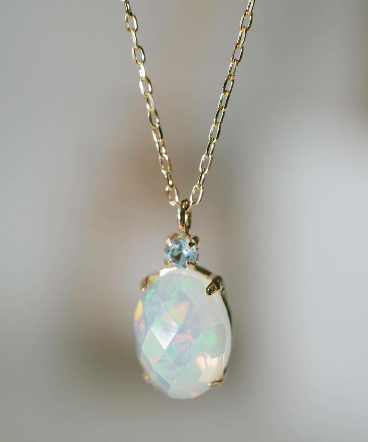 オパールネックレス天然石ブルートパーズイエローゴールド【gloa-noll-nkグロア・ノル】オーバルネックレスペンダントネックレスレディース40代50代30代10K金属アレルギー対応10金k10ゴールドおしゃれ誕生石ネックレスパワーストーンお守り