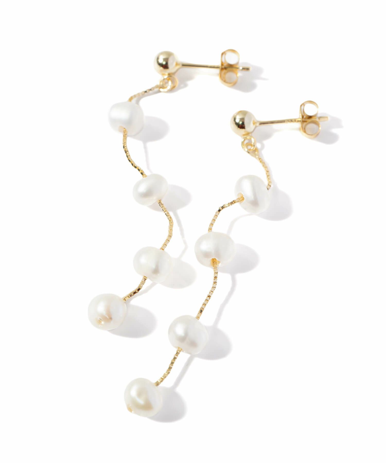 4連パール真珠ピアス揺れるかわいい【afrizo-treアフリジオ・トレ】ピアスアレルギー対応おしゃれピアス18k仕上げ真珠ピアス普段使いシルバーゴールドピアスニッケルフリーシンプルピアスブランド20代30代40代50代大人プレゼント女性誕生日