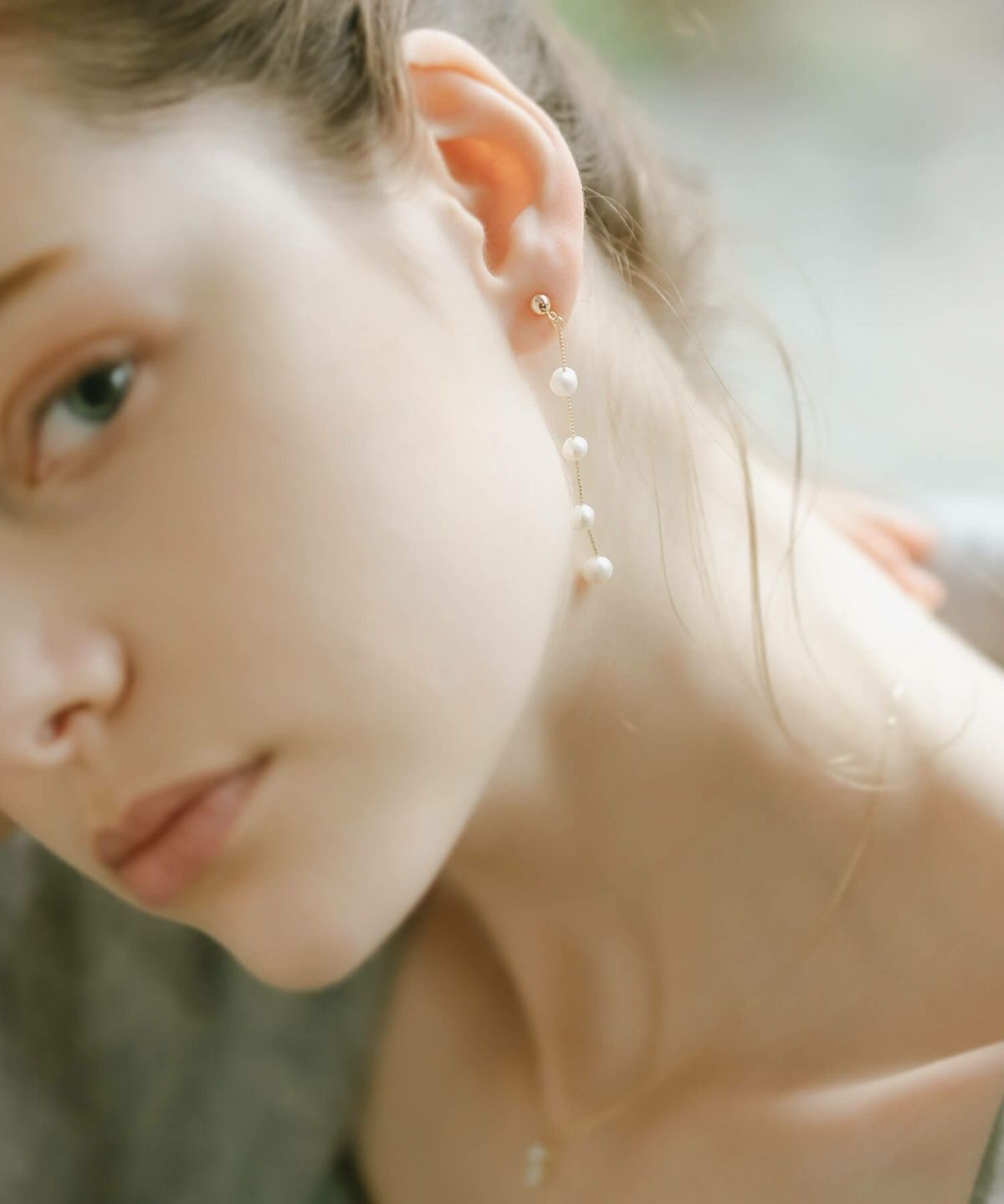 4連パール真珠ピアス揺れるかわいい【afrizo-treアフリジオ・トレ】ピアスアレルギー対応おしゃれピアス18k仕上げ真珠ピアス普段使いシルバーゴールドピアスニッケルフリーシンプルピアスブランド20代30代40代50代大人プレゼント女性誕生日