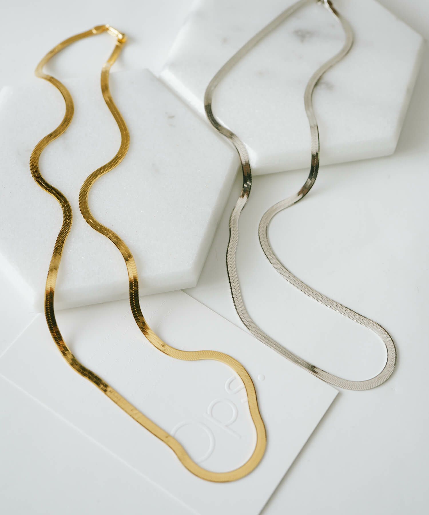 ネックレスレディースチェーンシルバー925シンプル【Iterイーテル】ヘリンボーンネックレスk18仕上げ金属アレルギー対応ネックレス30代40代50代きれいめシルバーアクセサリーイエローゴールド大人カジュアル誕生日プレゼント女性