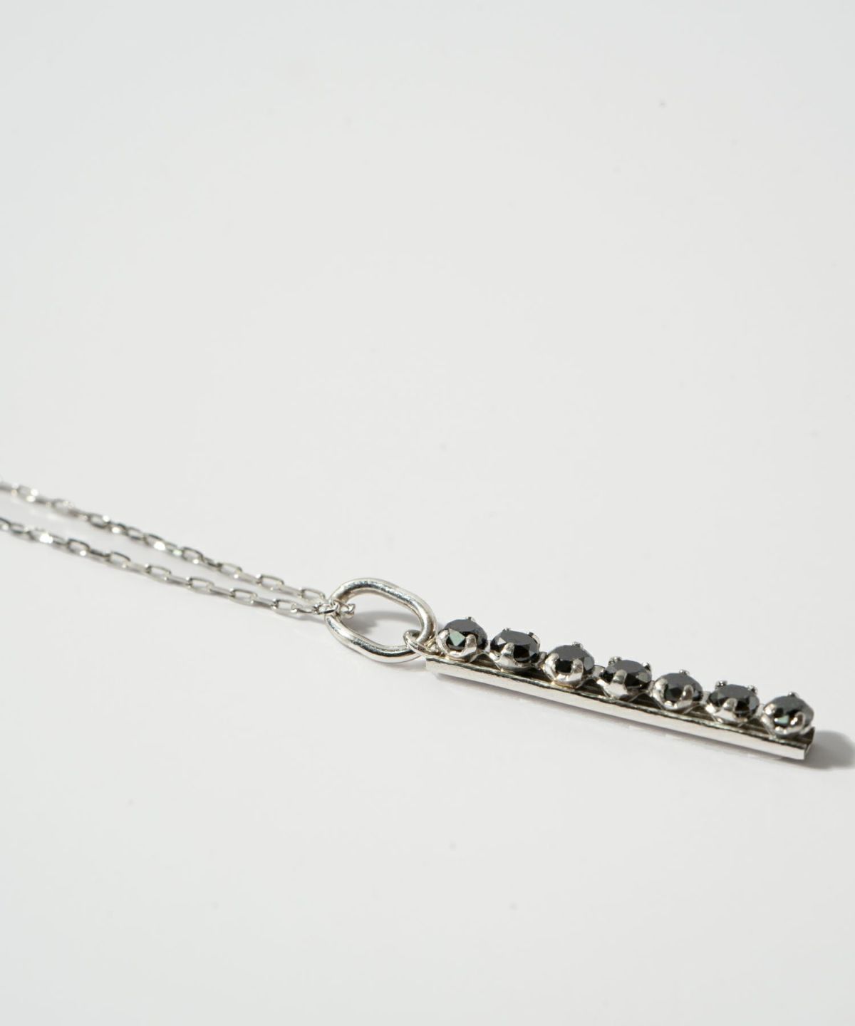 ブラックダイヤ バーネックレス 18K