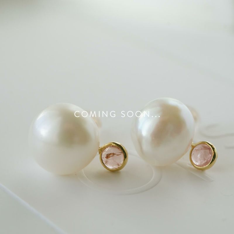 K18 Tiny Studs Earrings MOLLICA -モリカ- | Ops.(オプス)公式