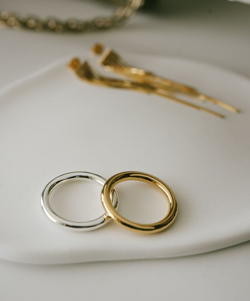 シルバー925製 3mmラウンドリング、18Kゴールドメッキのシンプルデザイン