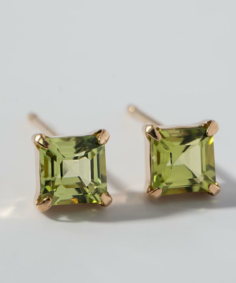  ペリドット ピアス ゴールド K10 天然石 【tetra-ena テトラ・エナ】 金属アレルギー 対応 ブランド ピアス 四角 10K 10金 小さめ ピアス 小ぶり 大人 おしゃれ シンプル レディース 小さい 誕生石 エレガント 石 パワーストーン お守り 繊細 軽量