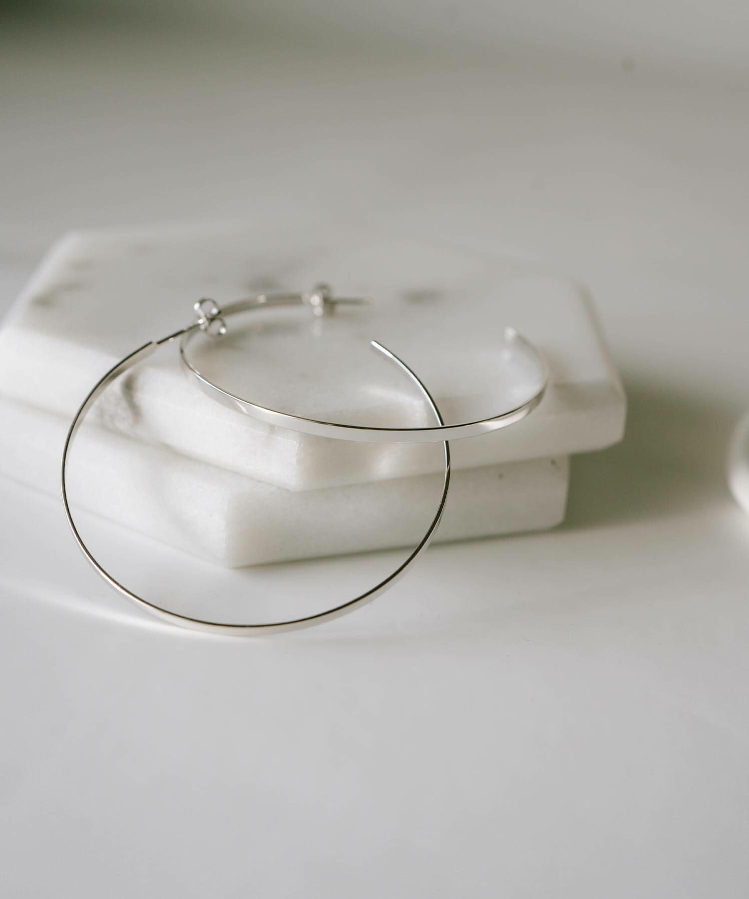 ピアス フープ 18金 仕上げ 18k 大きめ フープピアス シルバー 金属アレルギー 対応 【lamina ラミナ L】 フープピアス シルバー ゴールド レディース メンズ 細め 大ぶり 軽い 大人 おしゃれ ピアス 大きい 女性 かわいい 可愛い シルバー925 シンプル フープイヤリング