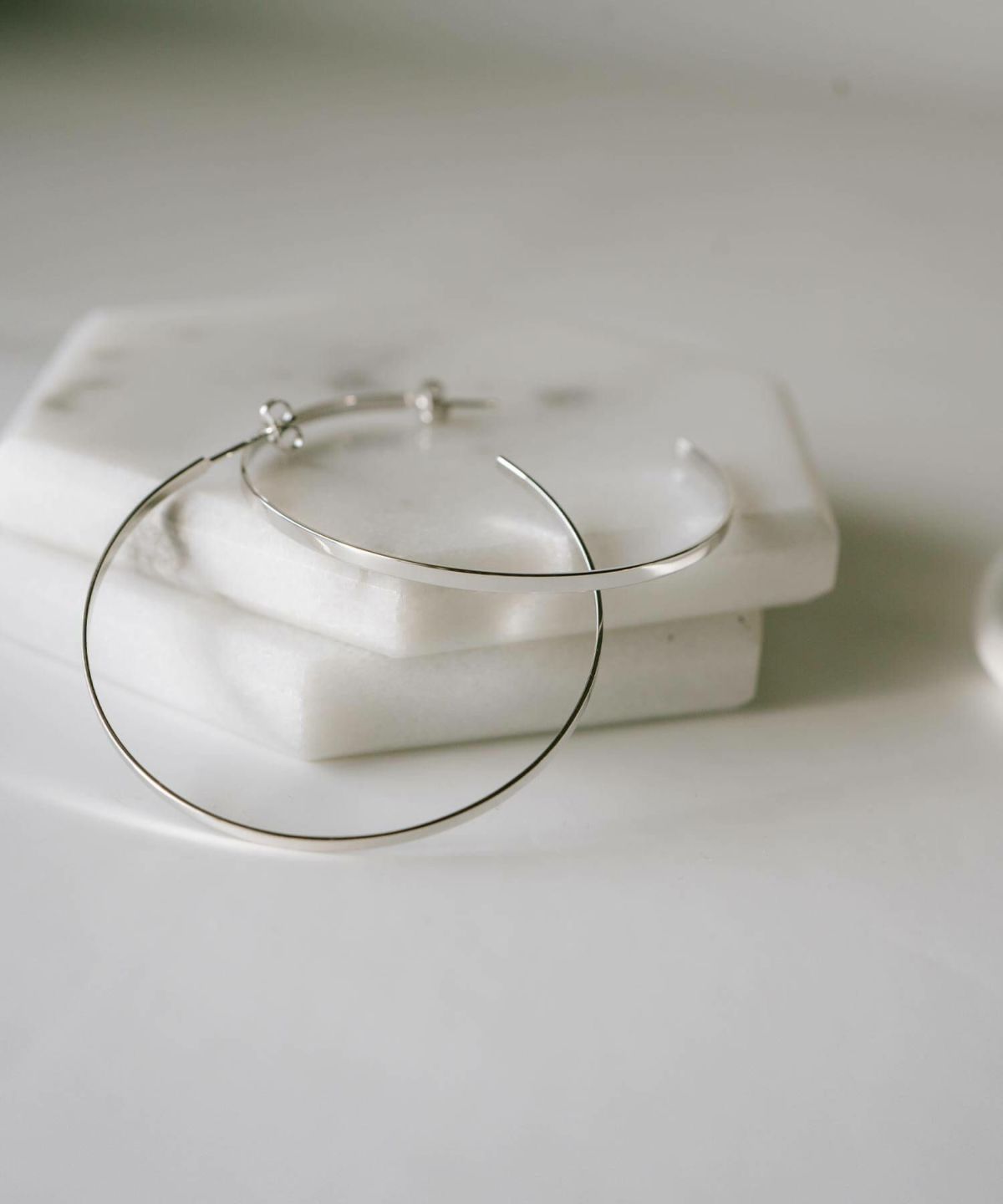 ピアス フープ 18金 仕上げ 18k 大きめ フープピアス シルバー 金属アレルギー 対応 【lamina ラミナ L】 フープピアス シルバー ゴールド レディース メンズ 細め 大ぶり 軽い 大人 おしゃれ ピアス 大きい 女性 かわいい 可愛い シルバー925 シンプル フープイヤリング