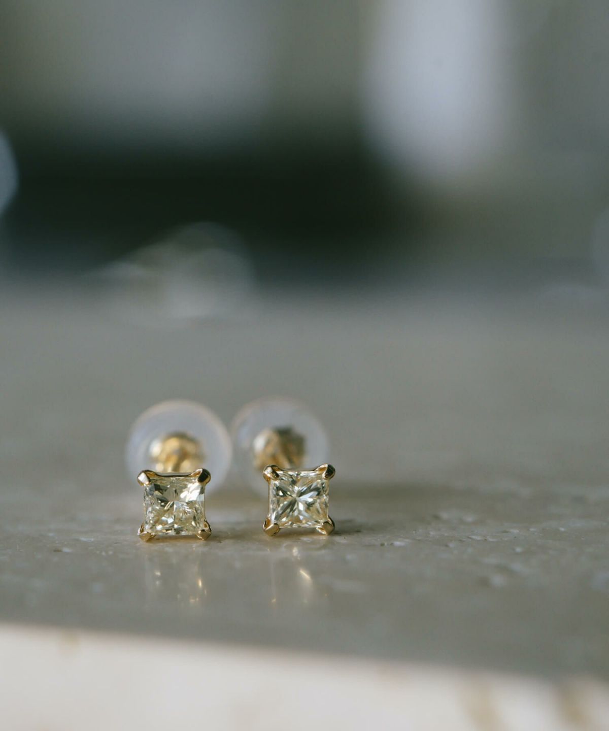 ゴールド 18k ダイヤ ピアス ダイヤモンド 一粒 レディース ブランド プリンセスカット