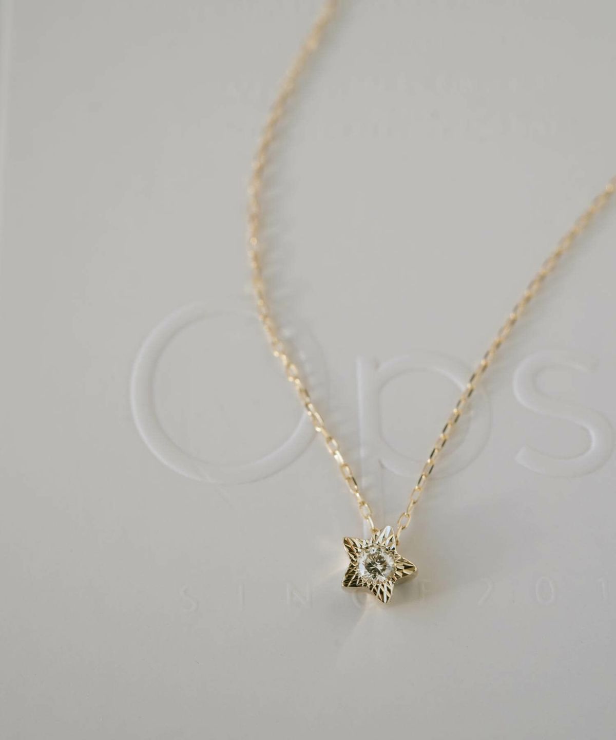 ダイヤモンド ネックレス 一粒 星 スター レディース シンプル 大人 【atria アトリア】 ダイヤ ネックレス イエローゴールド 10金 ネックレス チェーン 10k k10 ゴールド アレルギー 対応 上品 エレガント 40cm 40センチ ネックレス  華奢 緻密 細い 滑らか ダイアモンド