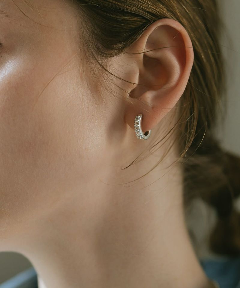 フープピアス 大ぶり 大きめ シルバー 925 フープ ピアス ホワイトトパーズ 【elveria エルベリア】 天然石 ピアス 金属アレルギー キラキラ クリスタルパヴェ 両耳用 ラインストーン 人気 大人 可愛い おしゃれ