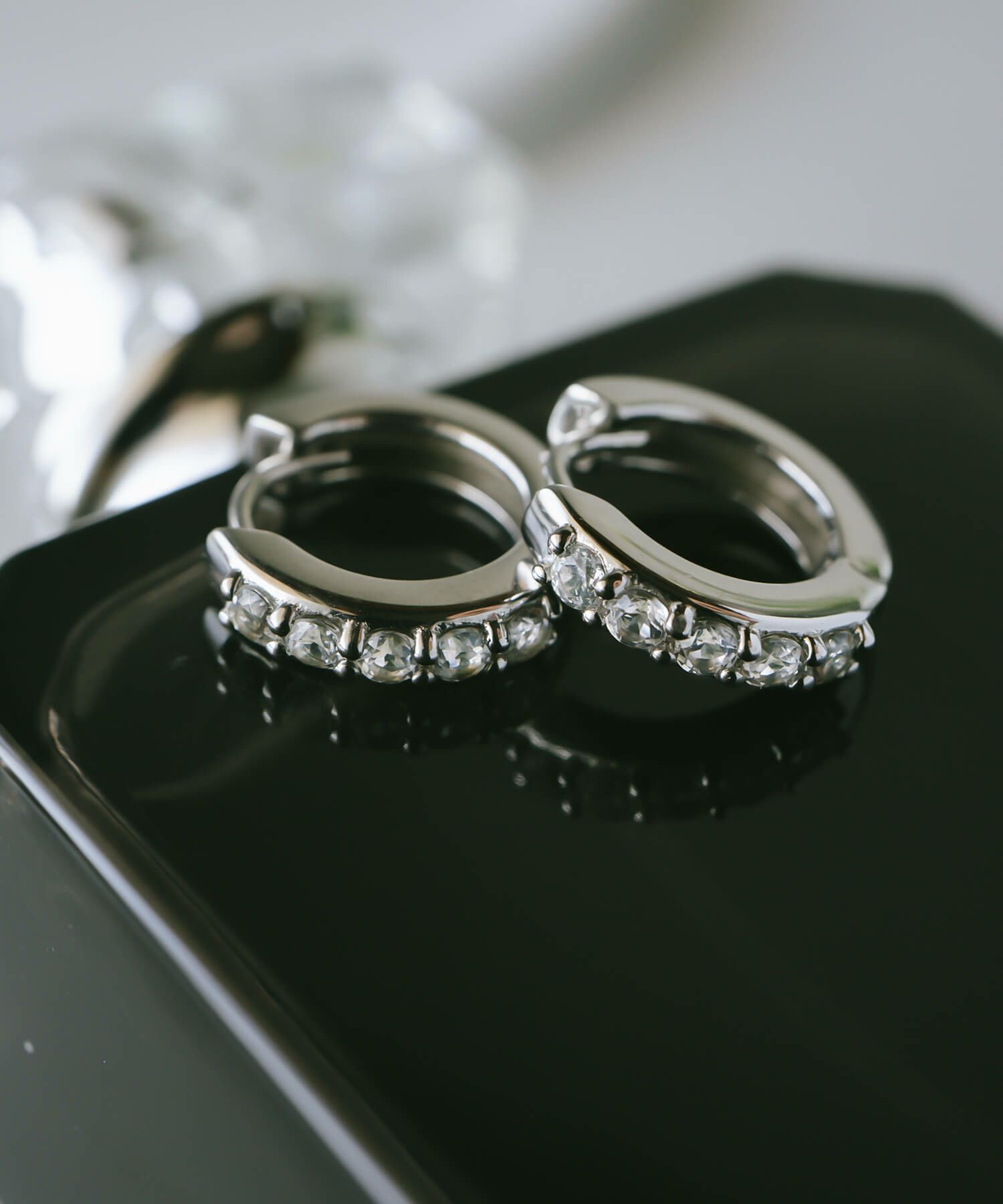 フープピアス 大ぶり 大きめ シルバー 925 フープ ピアス ホワイトトパーズ 【elveria エルベリア】 天然石 ピアス 金属アレルギー キラキラ クリスタルパヴェ 両耳用 ラインストーン 人気 大人 可愛い おしゃれ