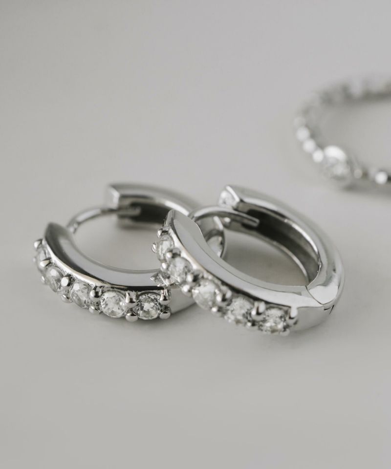フープピアス 大ぶり 大きめ シルバー 925 フープ ピアス ホワイトトパーズ 【elveria エルベリア】 天然石 ピアス 金属アレルギー キラキラ クリスタルパヴェ 両耳用 ラインストーン 人気 大人 可愛い おしゃれ