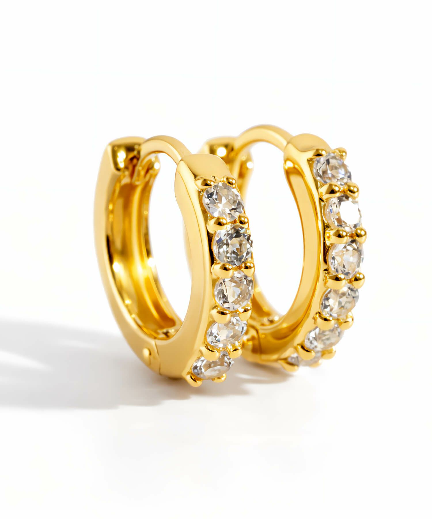 フープピアス 大ぶり 大きめ シルバー 925 フープ ピアス ホワイトトパーズ 【elveria エルベリア】 天然石 ピアス 金属アレルギー キラキラ クリスタルパヴェ 両耳用 ラインストーン 人気 大人 可愛い おしゃれ