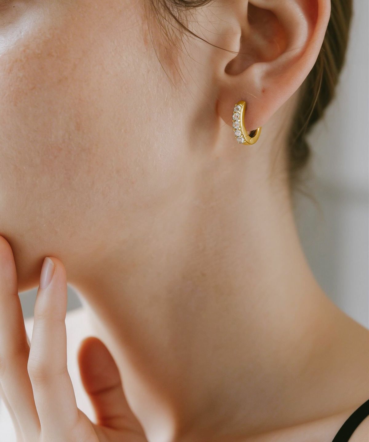 フープピアス 大ぶり 大きめ シルバー 925 フープ ピアス ホワイトトパーズ 【elveria エルベリア】 天然石 ピアス 金属アレルギー キラキラ クリスタルパヴェ 両耳用 ラインストーン 人気 大人 可愛い おしゃれ