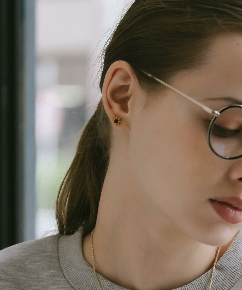 18金 仕上げ ピアス シルバー 925 スタッド ピアス ブラックオニキス 【solaria ソラリア】 星 スター 小ぶり 小さめ 天然石 ピアス 金属アレルギー キラキラ 両耳用 人気 大人 可愛い おしゃれ