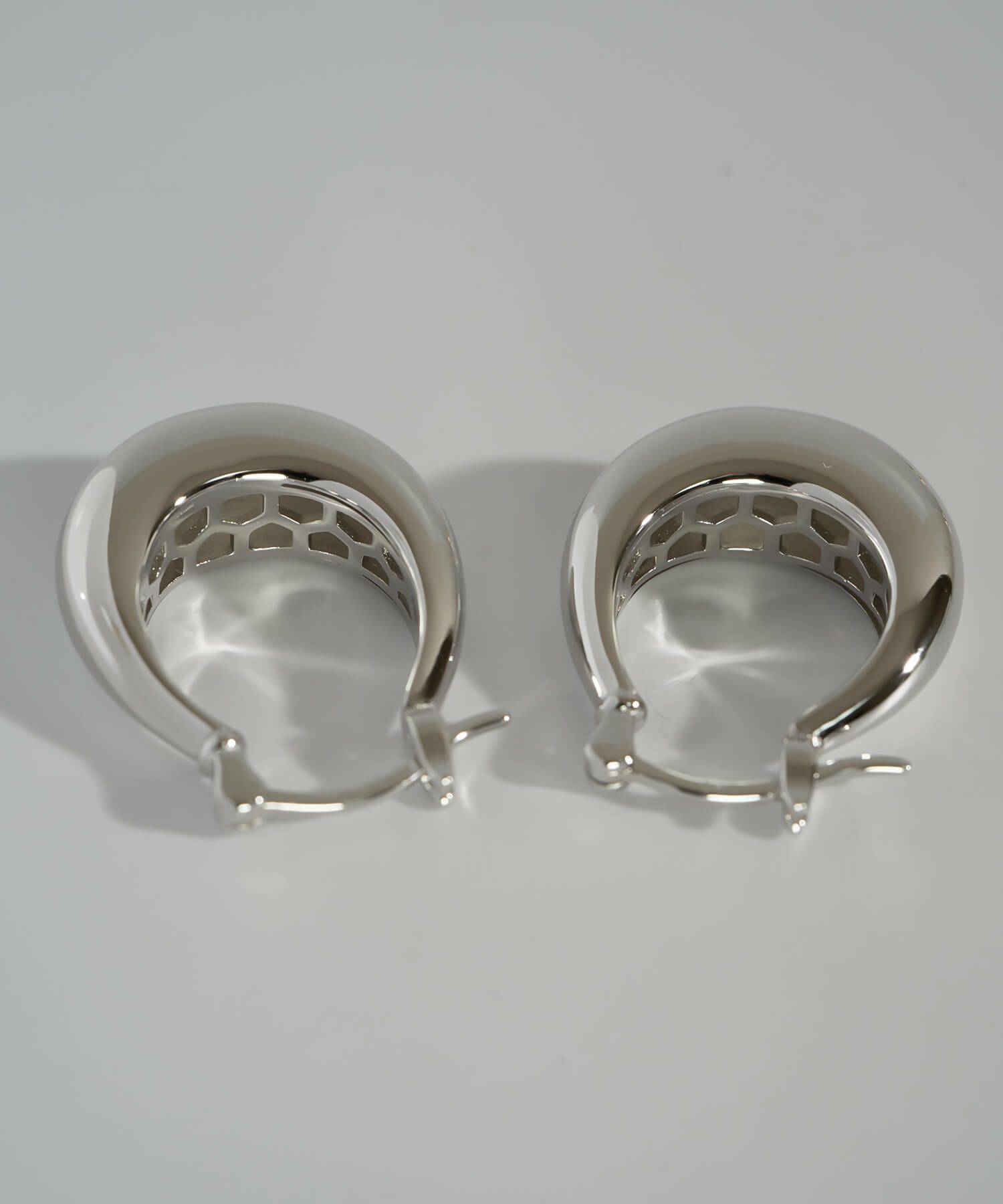 フープピアス 大きめ シルバー ピアス フープ 金属アレルギー対応 【Ladew-miel ラデューミエル】 レディース ドロップ 揺れる シルバー925 雫 大きい 大ぶり ゴールド オーバル おしゃれ 個性的 人気 シンプル カジュアル 大人 かわいい