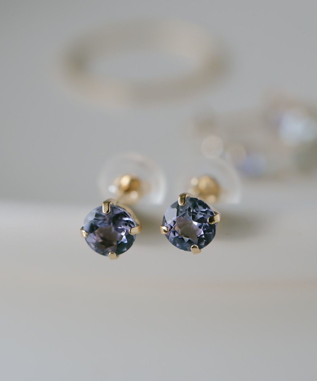 ピアス 一粒 天然石 【enlille-nova エンリル・ノヴァ】  ゴールド K10 金属アレルギー対応 タンザナイト ブルートパーズ トルマリン  ブランド 10K 10金 小さめ 小さい 小ぶり 大人 おしゃれ シンプル レディース  誕生石 エレガント 石 パワーストーン お守り 軽量 推し色