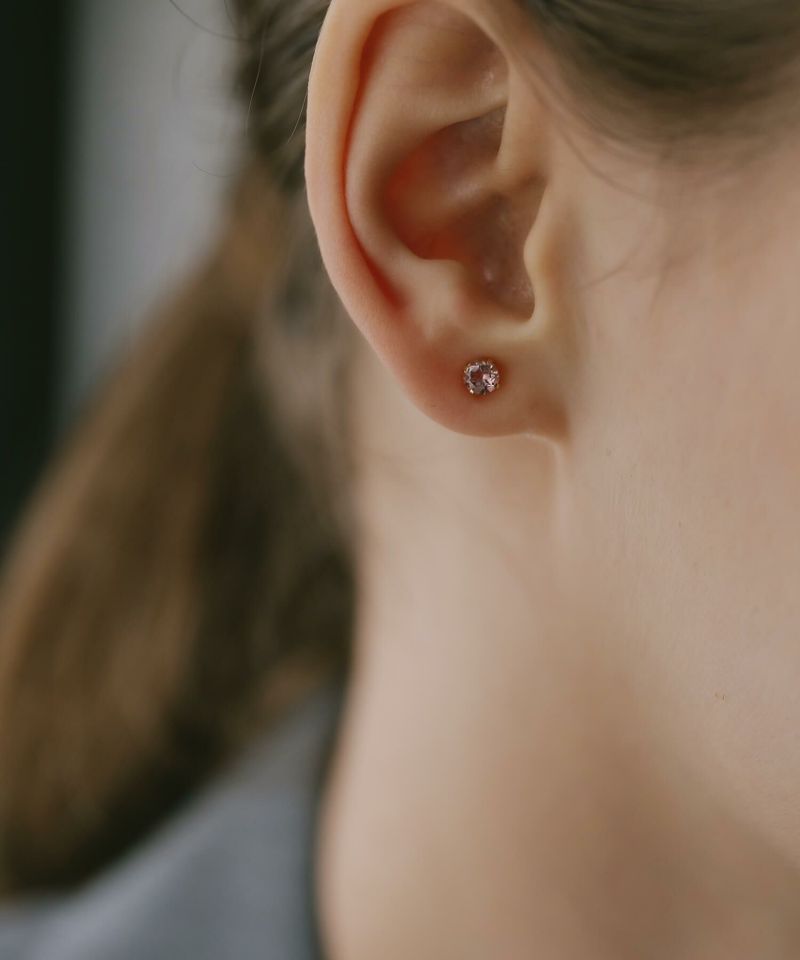 ピアス 一粒 天然石 【enlille-nova エンリル・ノヴァ】  ゴールド K10 金属アレルギー対応 タンザナイト ブルートパーズ トルマリン  ブランド 10K 10金 小さめ 小さい 小ぶり 大人 おしゃれ シンプル レディース  誕生石 エレガント 石 パワーストーン お守り 軽量 推し色