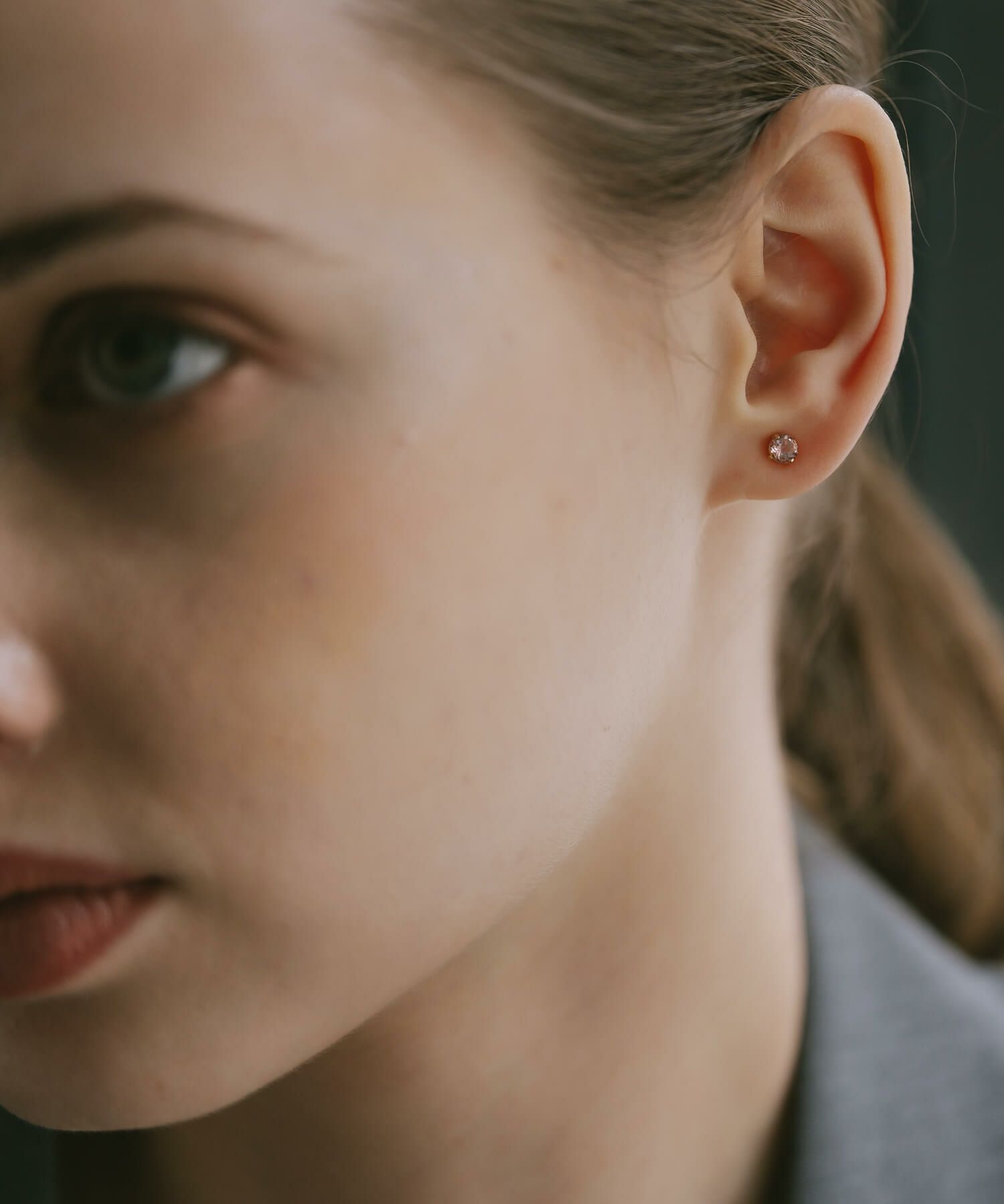 ピアス 一粒 天然石 【enlille-nova エンリル・ノヴァ】  ゴールド K10 金属アレルギー対応 タンザナイト ブルートパーズ トルマリン  ブランド 10K 10金 小さめ 小さい 小ぶり 大人 おしゃれ シンプル レディース  誕生石 エレガント 石 パワーストーン お守り 軽量 推し色