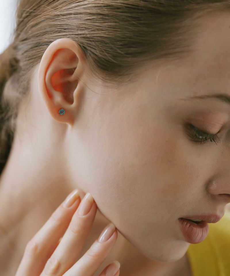 ピアス 一粒 天然石 【enlille-nova エンリル・ノヴァ】  ゴールド K10 金属アレルギー対応 タンザナイト ブルートパーズ トルマリン  ブランド 10K 10金 小さめ 小さい 小ぶり 大人 おしゃれ シンプル レディース  誕生石 エレガント 石 パワーストーン お守り 軽量 推し色