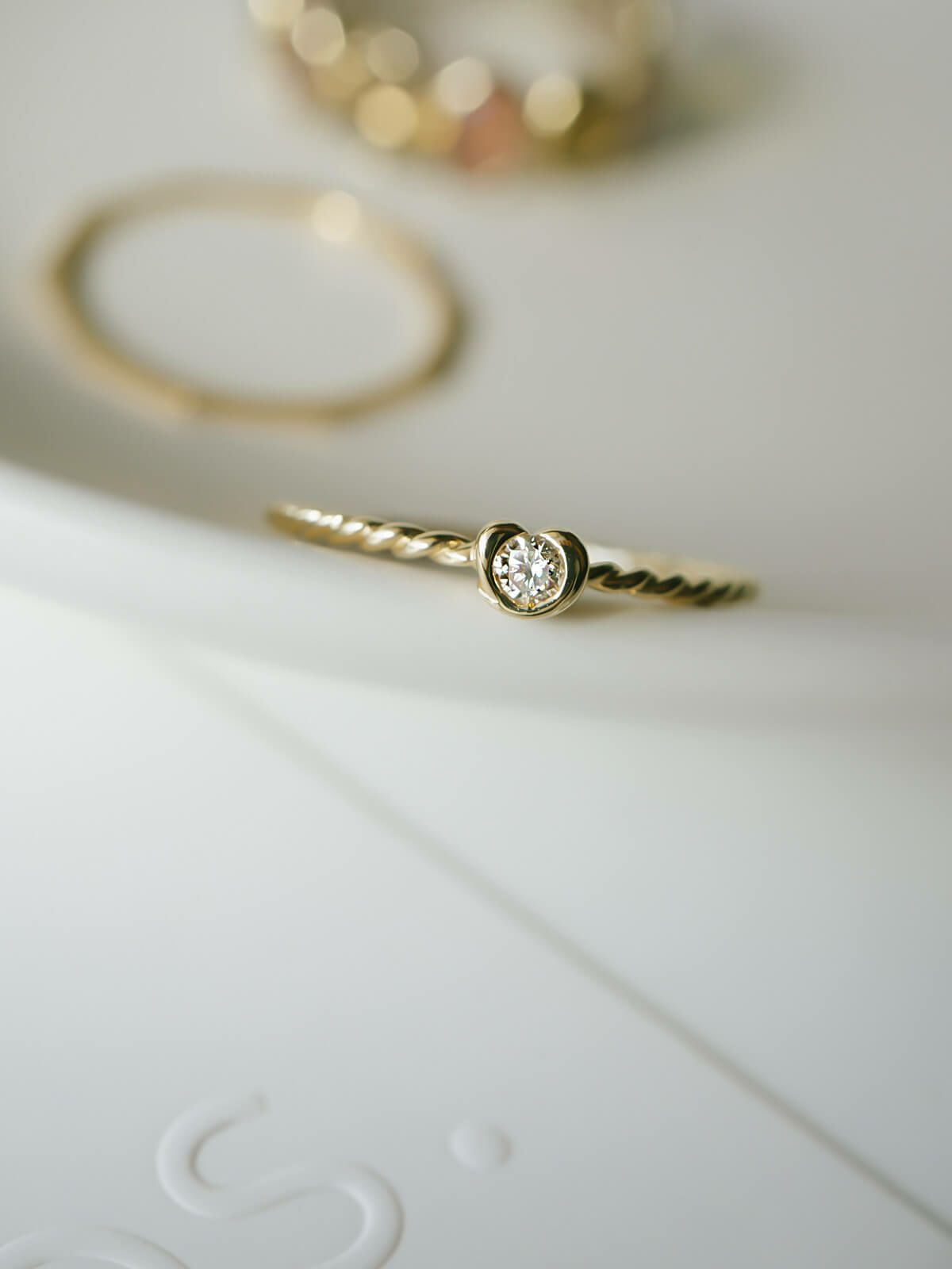 ダイヤ 指輪 ダイヤモンド 18金 リング k18 シンプル 【meon メオン】 18k リング ダイヤ レディース ゴールド 誕生石 パワーストーン 指輪 レディース おしゃれ つけっぱなし 華奢 リング 重ね 付け 重ねづけ 繊細 リング