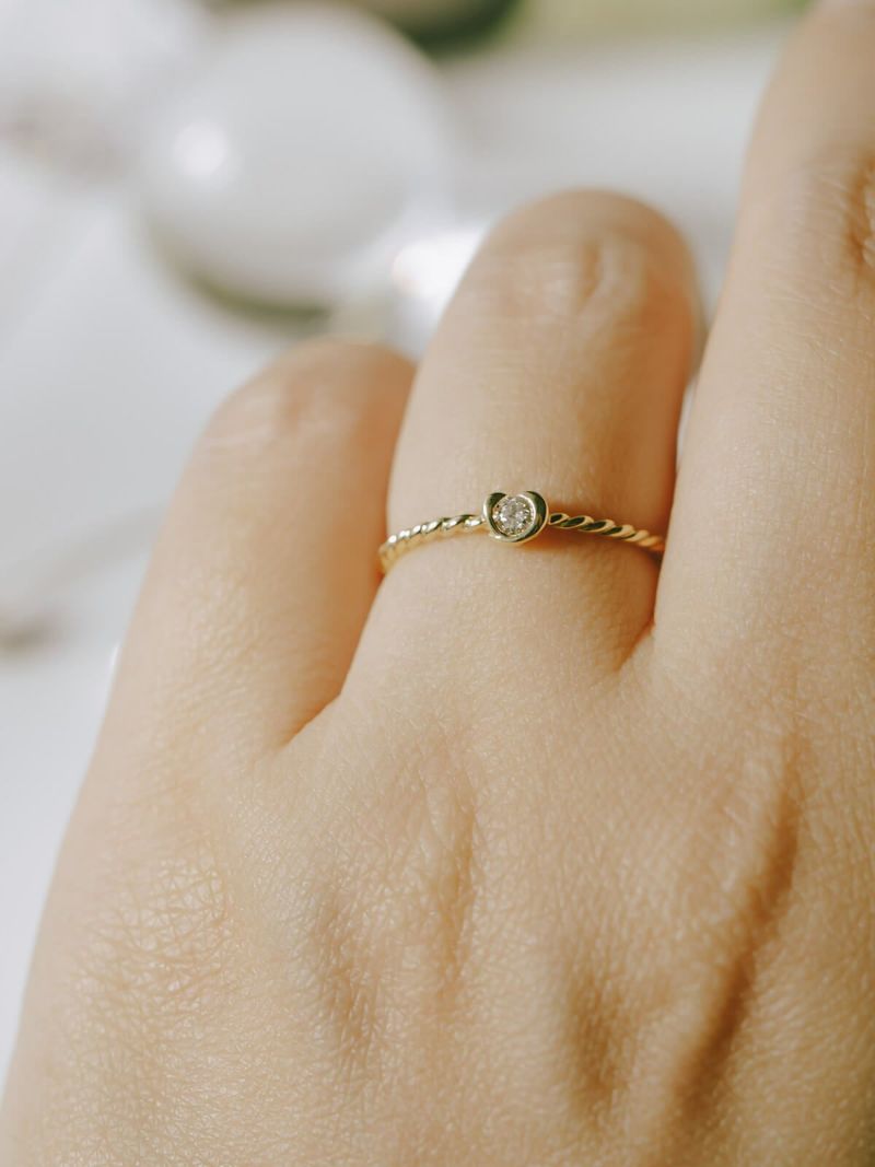 ダイヤ 指輪 ダイヤモンド 18金 リング k18 シンプル 【meon メオン】 18k リング ダイヤ レディース ゴールド 誕生石 パワーストーン 指輪 レディース おしゃれ つけっぱなし 華奢 リング 重ね 付け 重ねづけ 繊細 リング