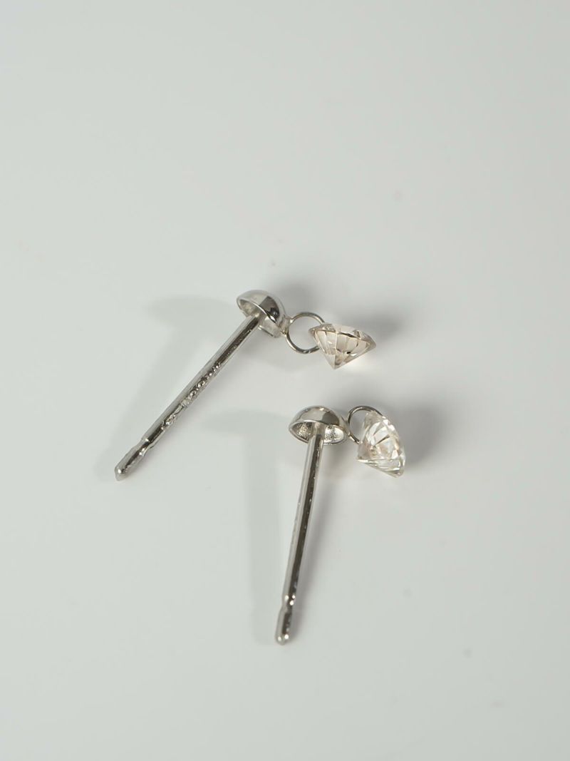 【数量限定】ダイヤモンド ピアス 一粒 プラチナ 計0.2ct【asteri-nanoaアステリ・ナノア】ダイヤ つけっぱなしピアス 金属アレルギー対応 おしゃれ シンプル 女性 誕生石 極小 ダイヤ レディース