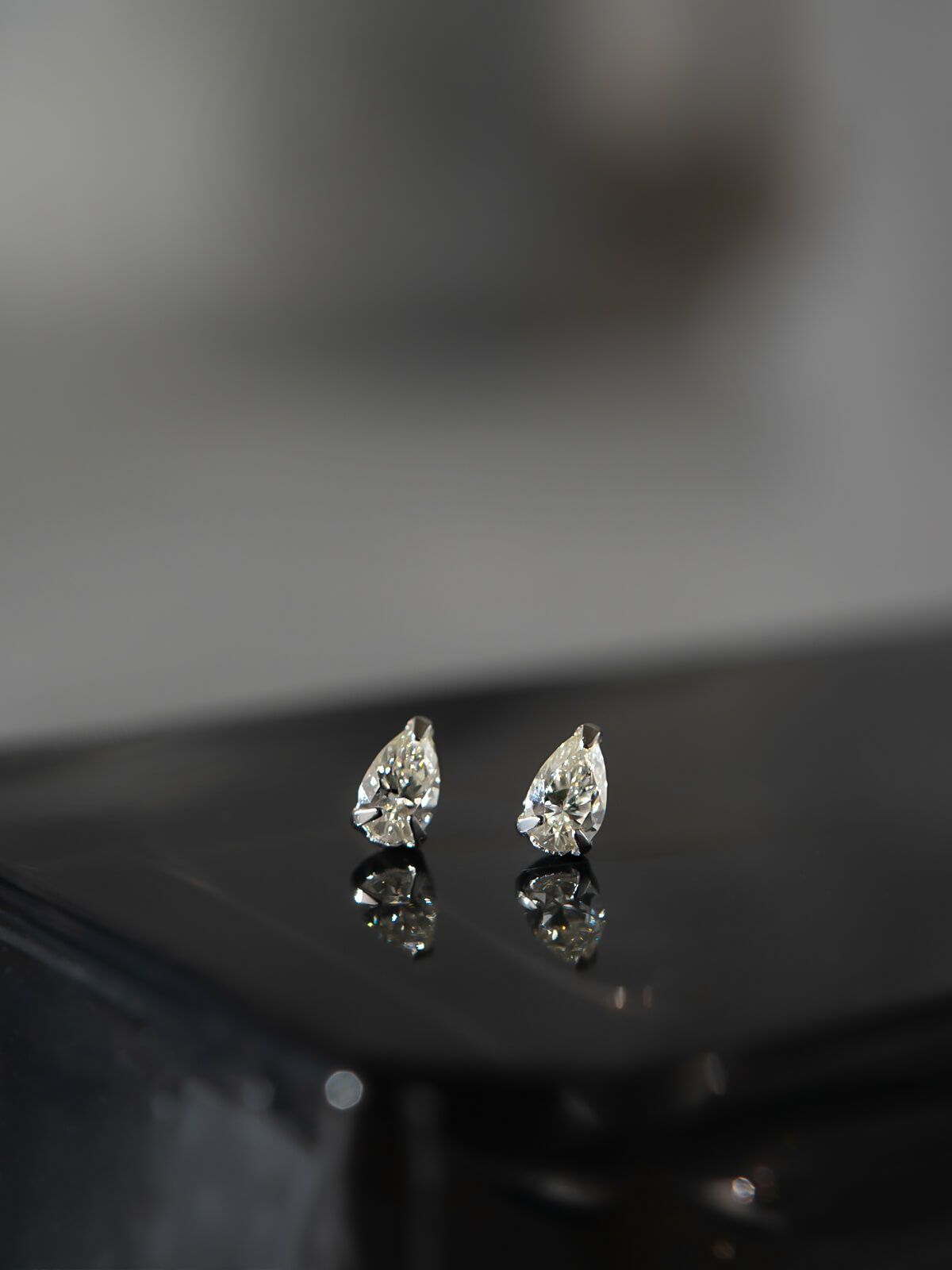 【特価_数量限定】ダイヤモンド ピアス 一粒 プラチナ 計0.3ct  【asteri-dew アステリ・デュー】 雫 ダイヤ つけっぱなし ピアス 金属アレルギー対応 おしゃれ シンプル 女性 誕生石 極小 ダイヤ レディース
