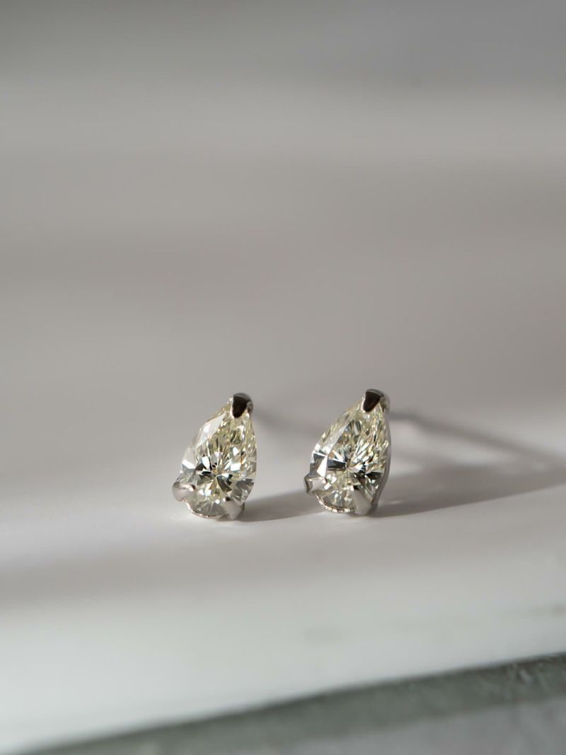 【特価_数量限定】ダイヤモンド ピアス 一粒 プラチナ 計0.3ct  【asteri-dew アステリ・デュー】 雫 ダイヤ つけっぱなし ピアス 金属アレルギー対応 おしゃれ シンプル 女性 誕生石 極小 ダイヤ レディース