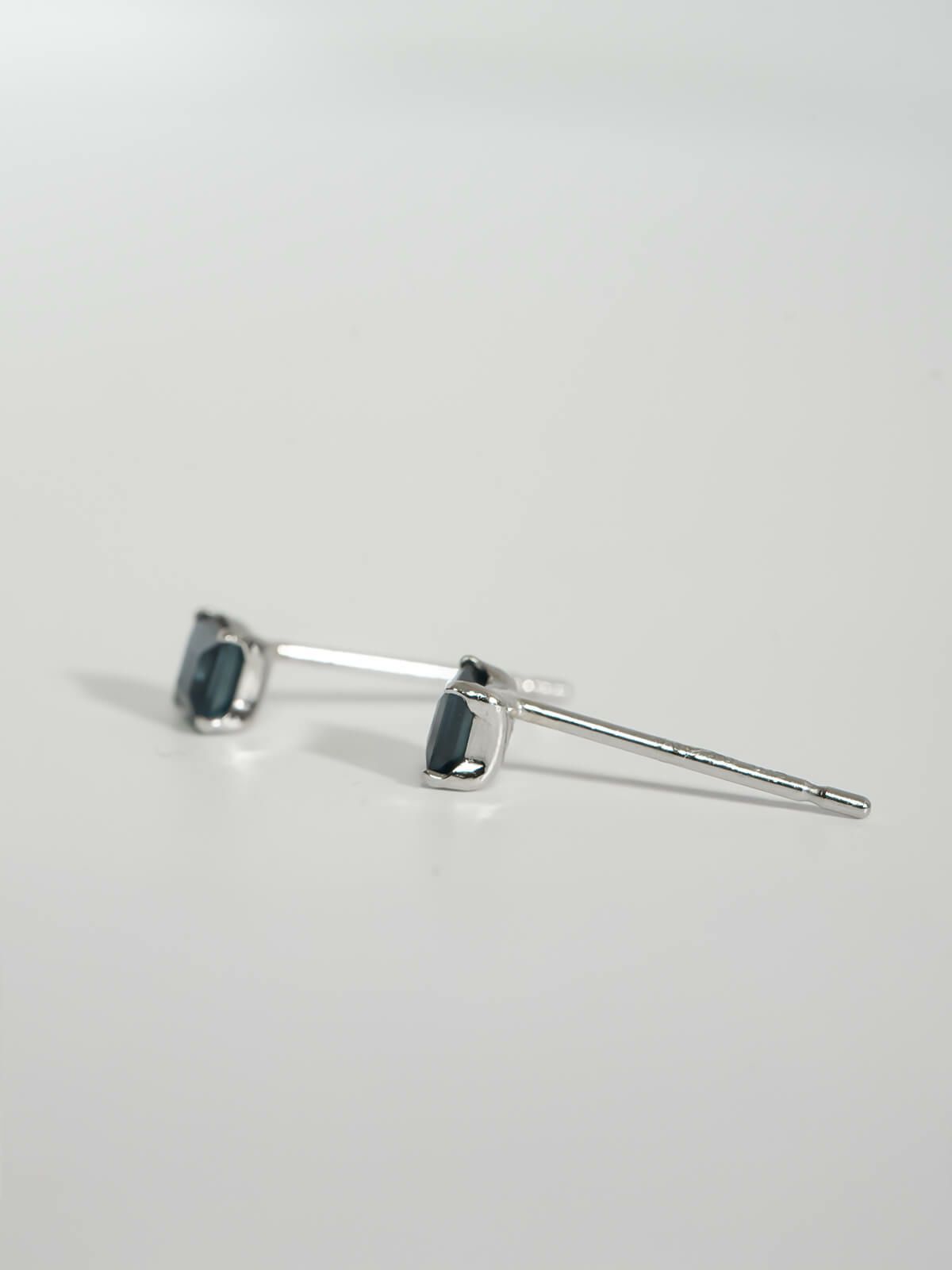 ピアス サファイヤ ブルー レディース プラチナ ブランド