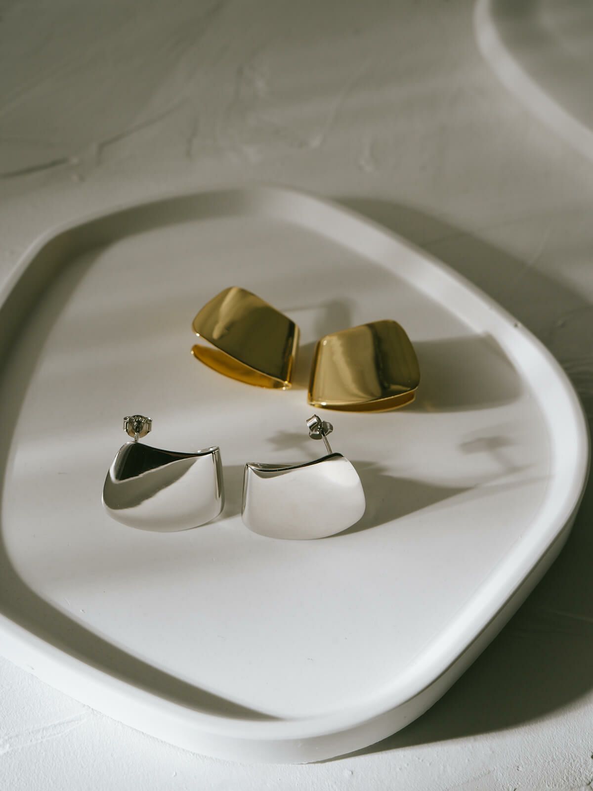 大ぶり ピアス レディース シンプル 大きめ ブランド【mirava ミラヴァ】