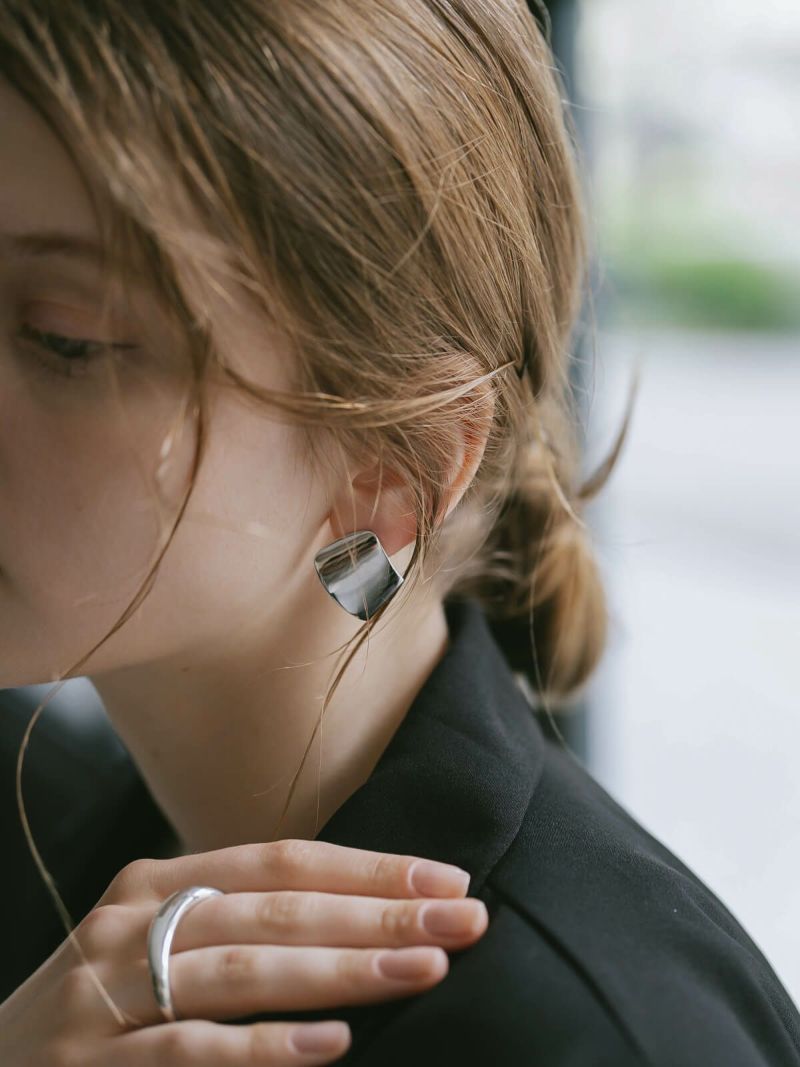 大ぶり ピアス レディース シンプル 大きめ ブランド【mirava ミラヴァ】