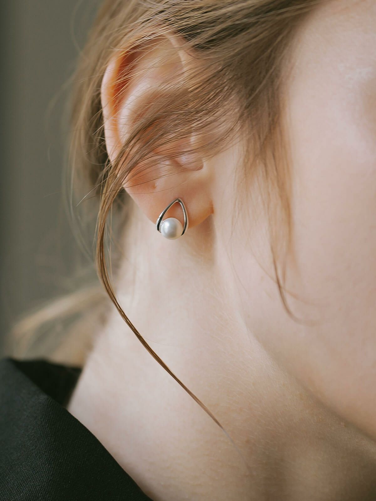 パール ピアス 一粒 ドロップ ぶら下がり シルバー925 金属アレルギー対応 フープ 【arne アルメ】 ドロップピアス 18k 仕上げ ピアス 真珠 普段 使い シルバー ゴールド ニッケルフリー シンプル ギフト プレゼント 女性 誕生日 クリスマス バレンタイン