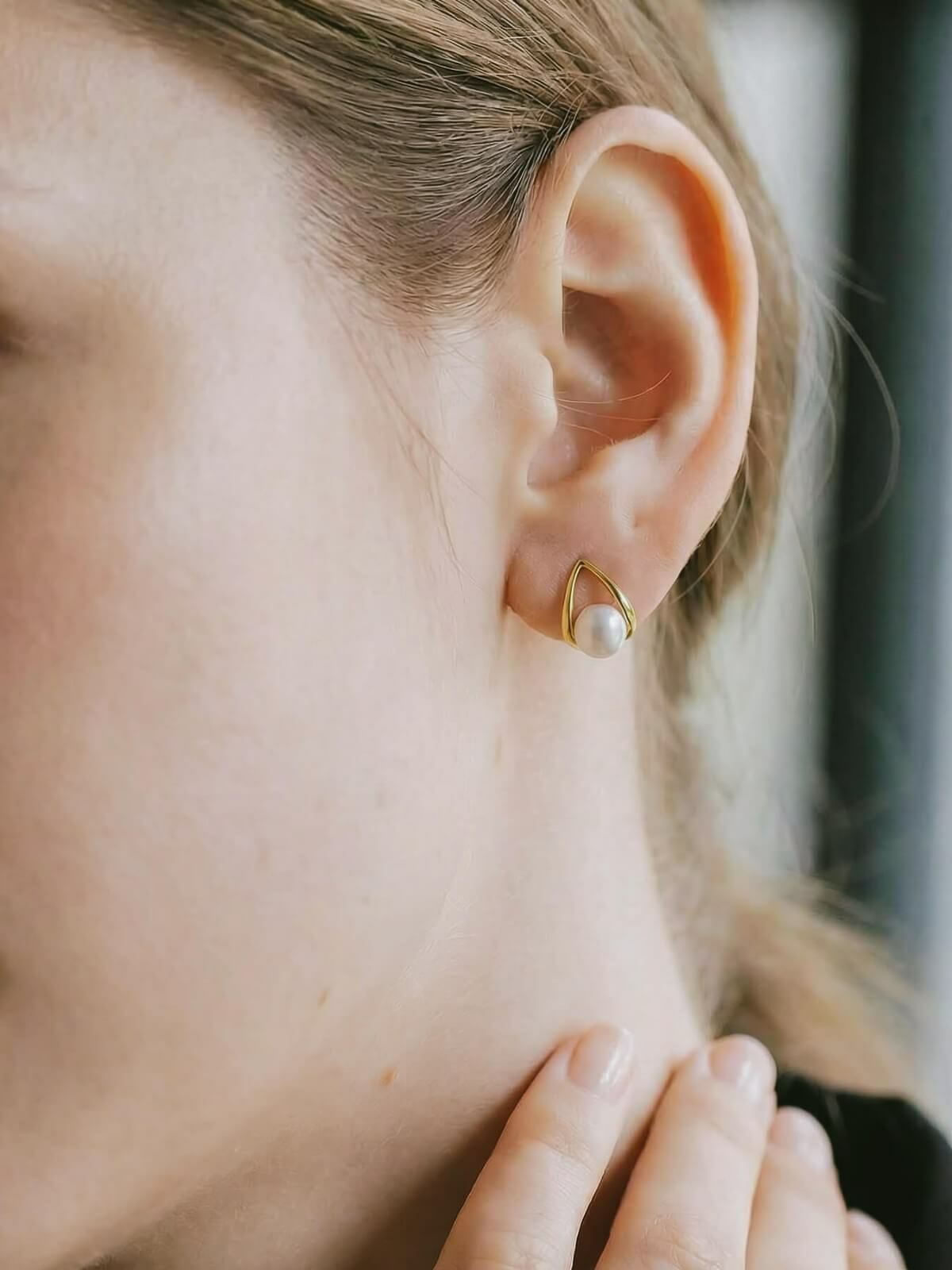 パール ピアス 一粒 ドロップ ぶら下がり シルバー925 金属アレルギー対応 フープ 【arne アルメ】 ドロップピアス 18k 仕上げ ピアス 真珠 普段 使い シルバー ゴールド ニッケルフリー シンプル ギフト プレゼント 女性 誕生日 クリスマス バレンタイン