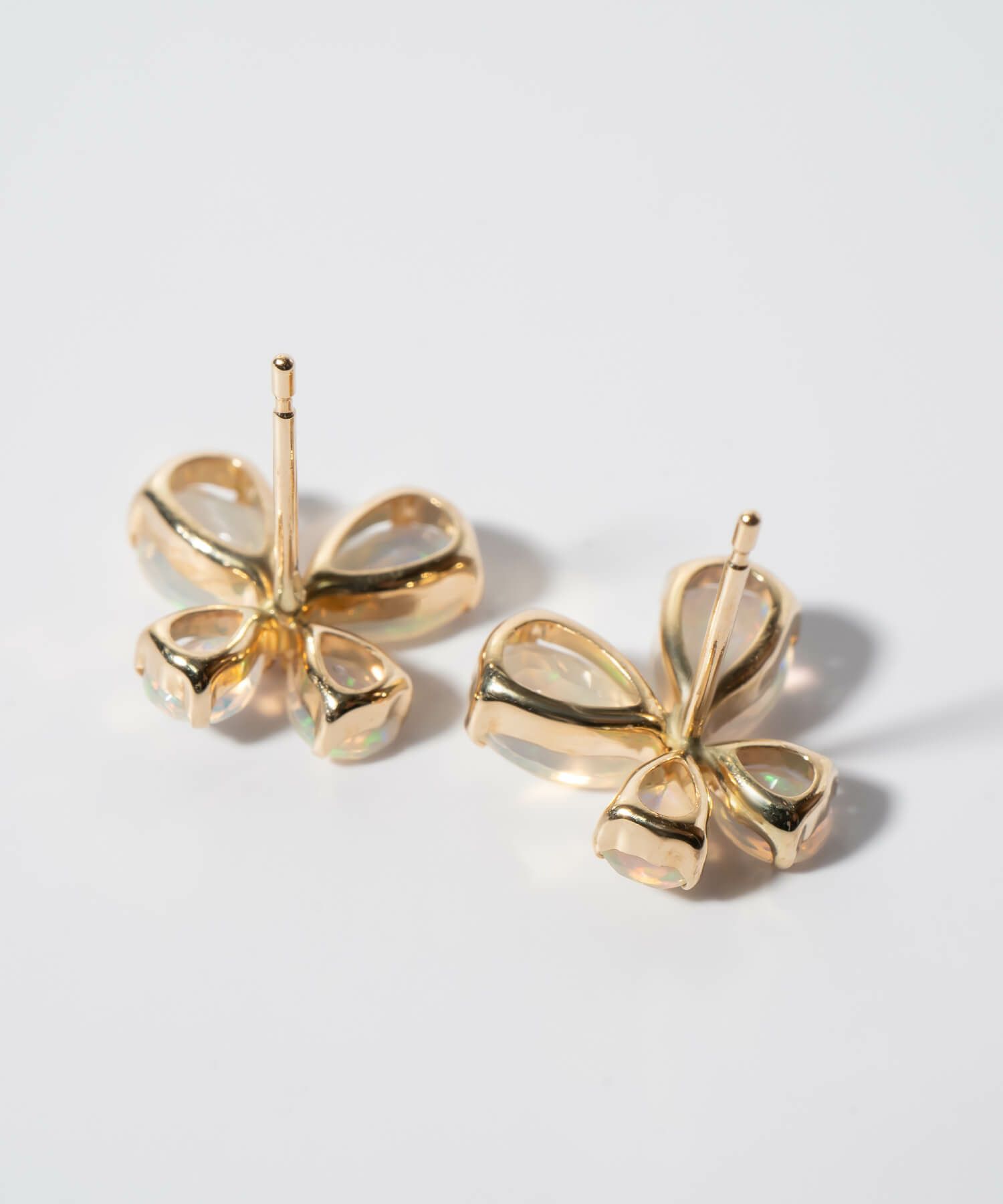 蝶 ピアス 10K 金属アレルギー 対応 【terra-papillon テラ・パピロン】 蝶々 バタフライ かわいい ピアス 10金 k10 色ーゴールド オパール 小さめ ピアス 小ぶり 大人 おしゃれ ピアス シンプル 小さい 誕生石 エレガント 石 パワーストーン お守り 繊細