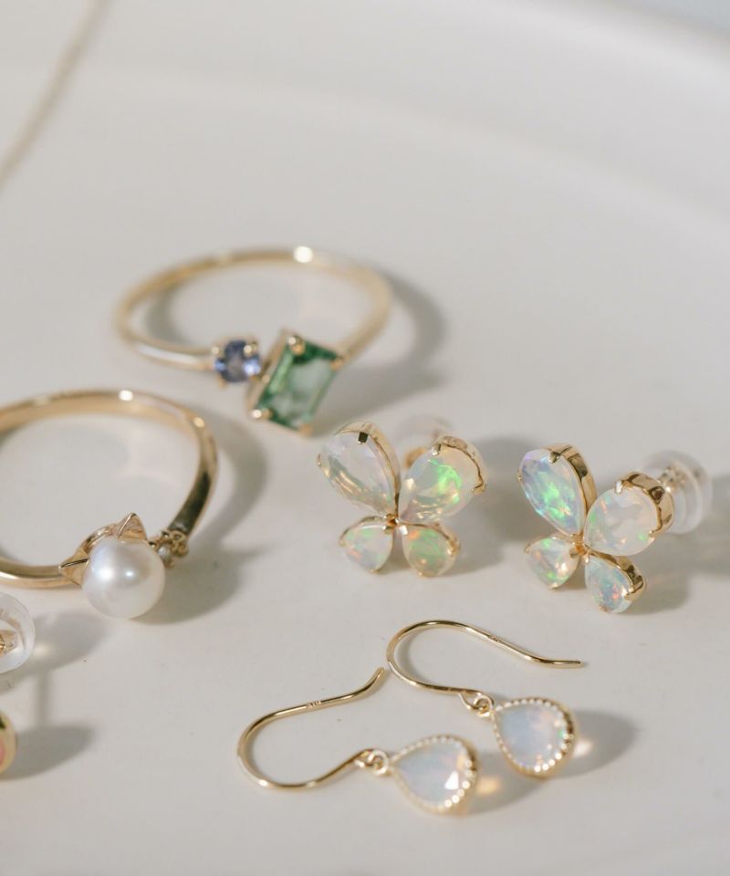 蝶 ピアス 10K 金属アレルギー 対応 【terra-papillon テラ・パピロン】 蝶々 バタフライ かわいい ピアス 10金 k10 色ーゴールド オパール 小さめ ピアス 小ぶり 大人 おしゃれ ピアス シンプル 小さい 誕生石 エレガント 石 パワーストーン お守り 繊細