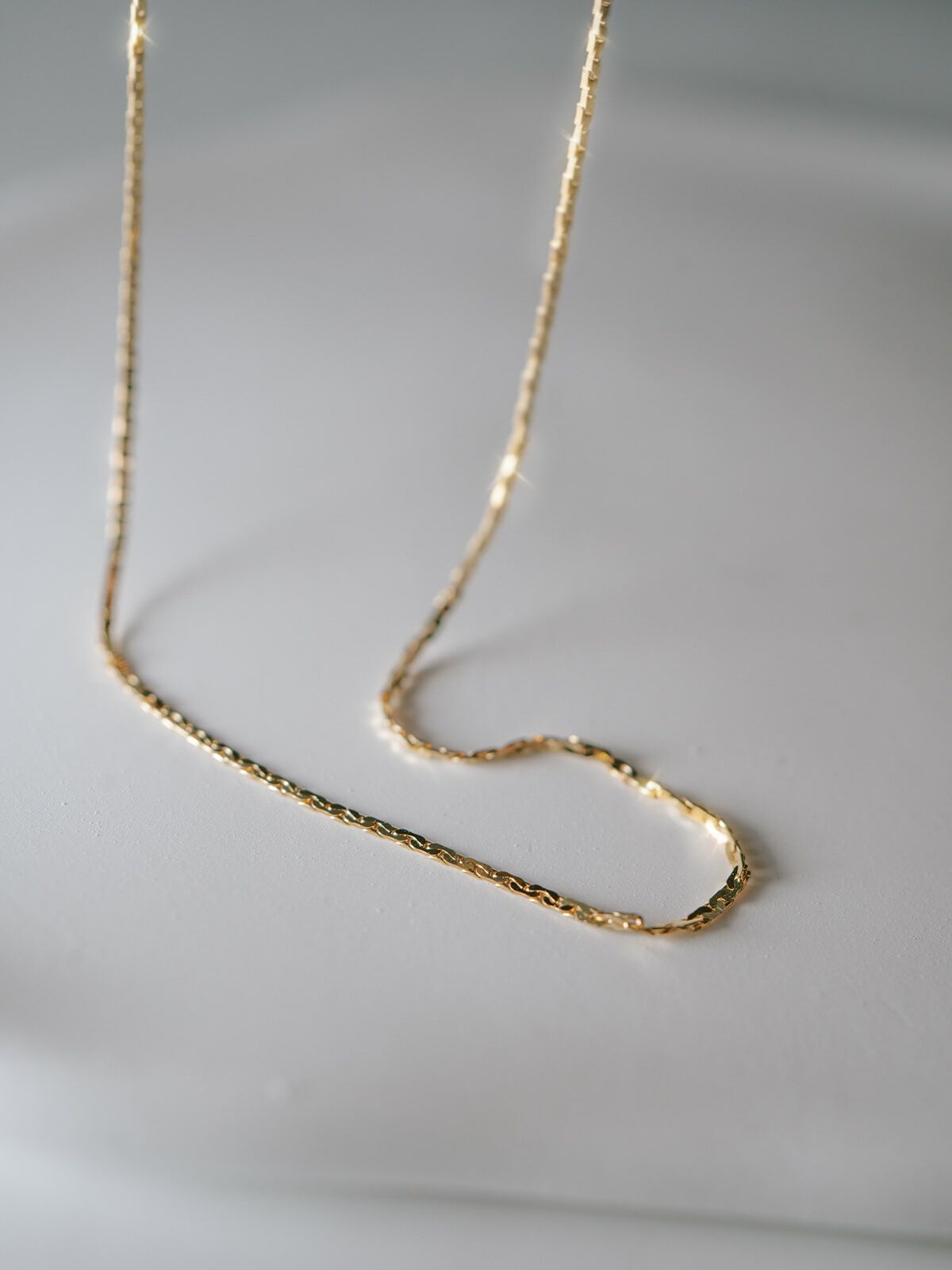 18金 ネックレス レディース 大人 チェーン 45cm 【ariadne-elne アリアドネ・エルネ】 ネックレス だけ 華奢 チェーンだけ 18K K18 ゴールド シンプル ゴールド スキンジュエリー 細い 大人 可愛い おしゃれ 軽量 普段使い 20代 30代 40代 50代 ギフト プレゼント 受注生産