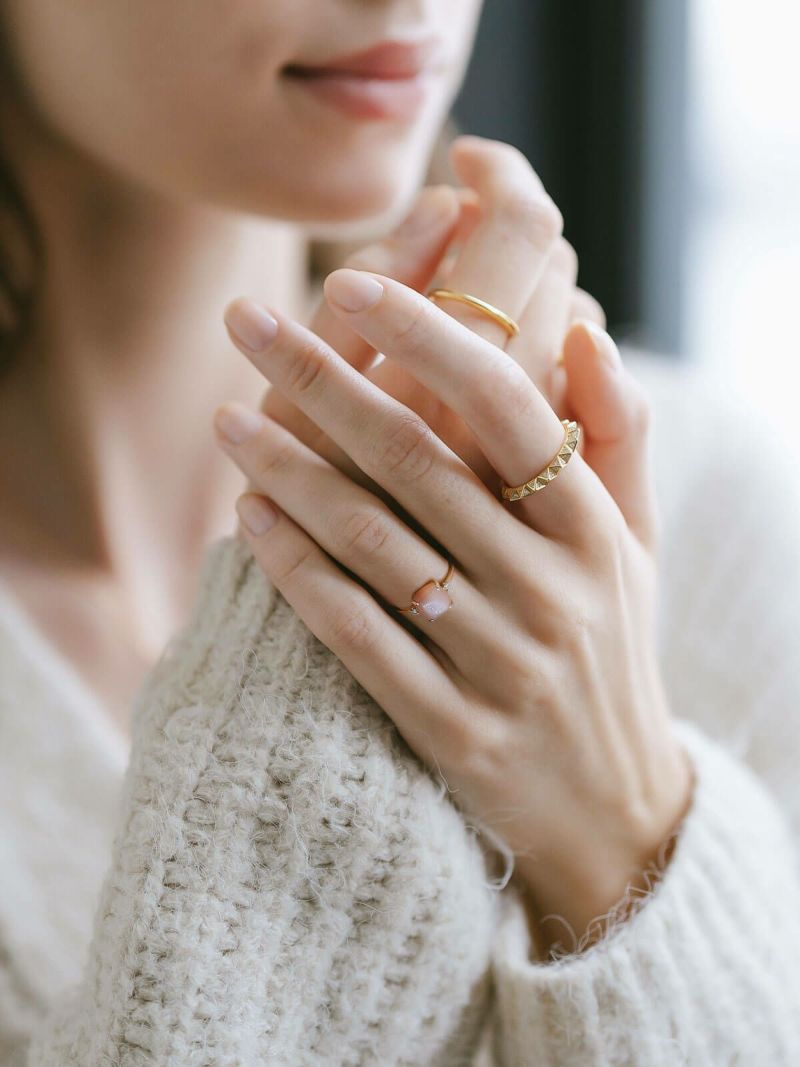 リング 天然石 イエローゴールド 10金 【lachtara-tva-r ラフターラ・トヴォ】 ムーンストーン パワーストーン k10 リング 指輪 大粒 10K 金属アレルギー 対応 楕円 オーバル k10 色ーゴールド 指輪 おしゃれ シンプル 大ぶり 誕生石 大きい 石 お守り 受注生産