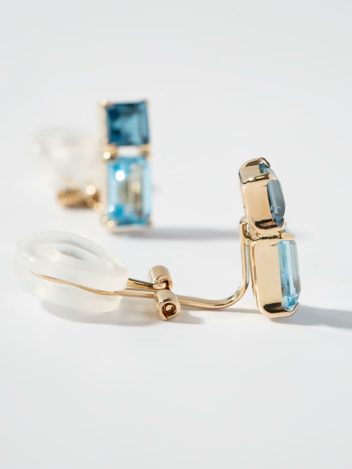 イヤリング 天然石 レディース K10 金属アレルギー対応 【tetra-nesto テトラ・ネスト】 ブルートパーズ トパーズ アクセサリー 小ぶり 10K 10金 ゴールド イヤーカフ 可愛い シンプル キラキラ ジュエリー ノンホール ピアス 受注生産